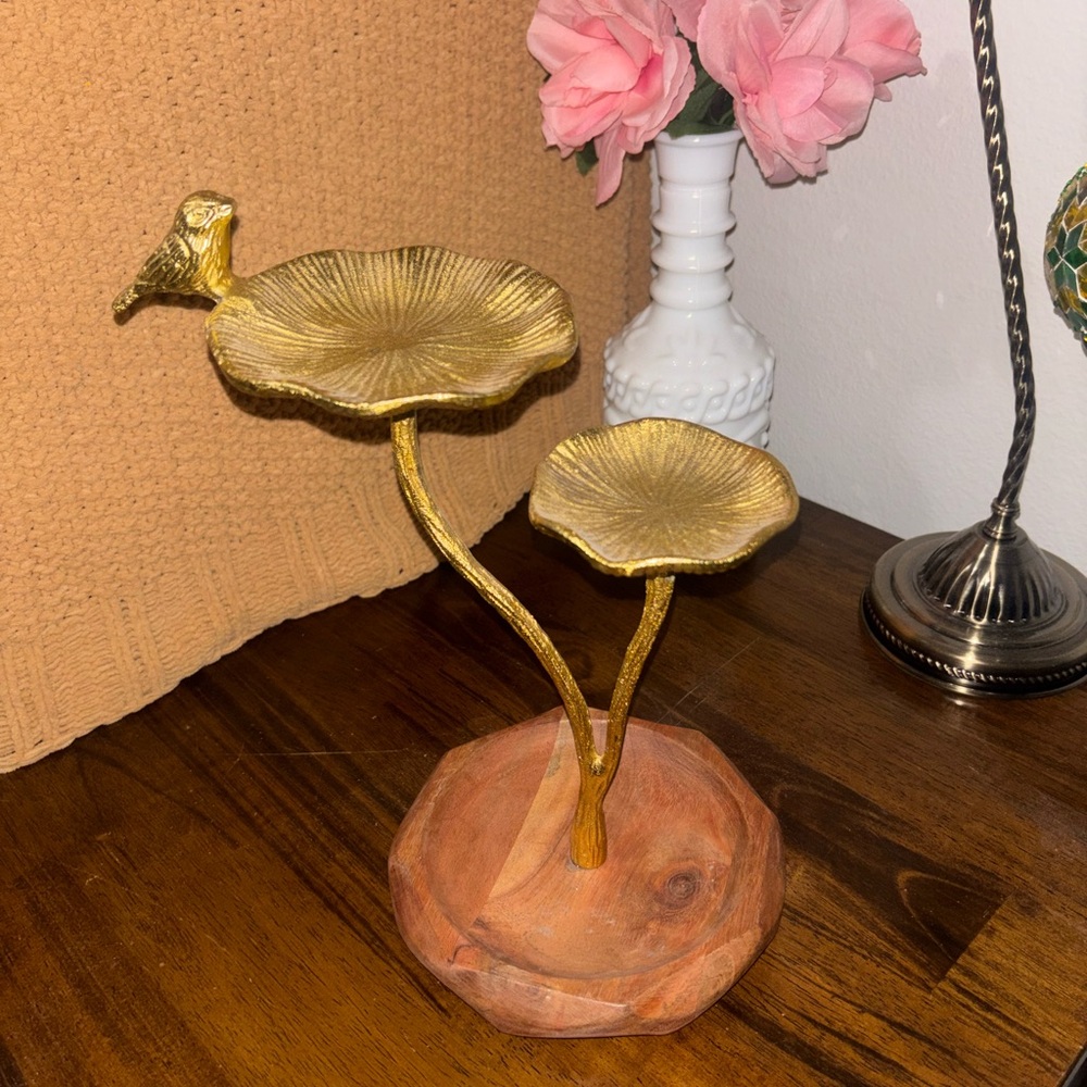 Gold Bird and Leaf Decorative jewelry Stand